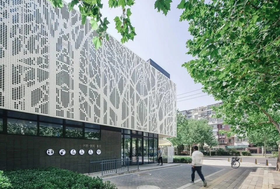 rtistic perforated aluminum wall panel, combines sun shading, decoration and ventilation effect for building facade