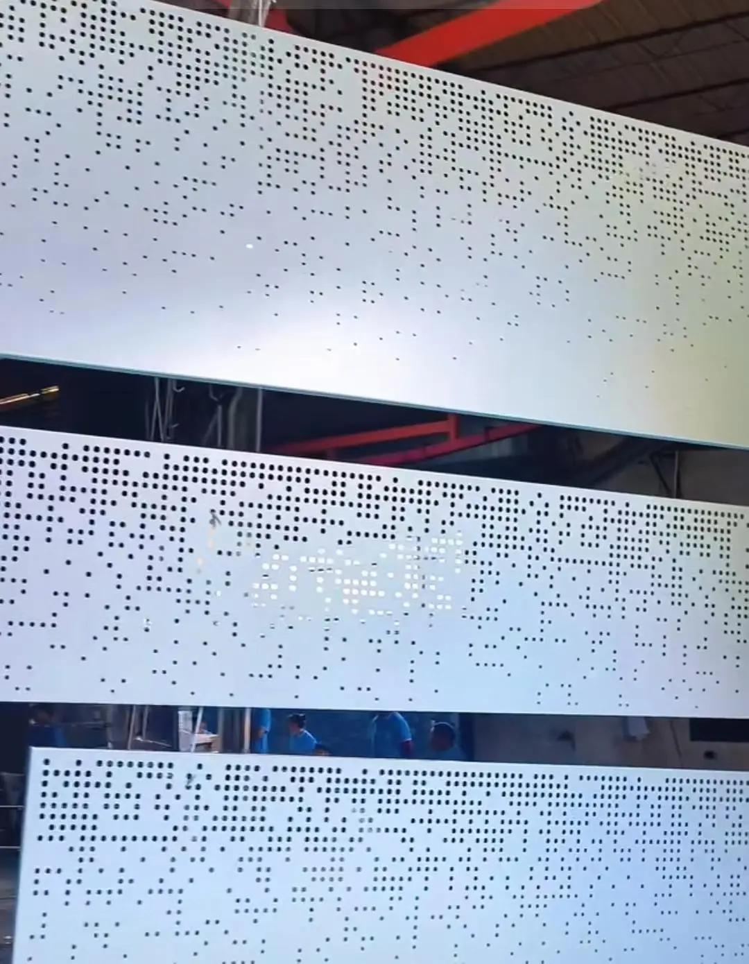 Automatic powder coating production line for perforated aluminum panels, fluorocarbon spraying workshop for architectural decorative aluminum sheets