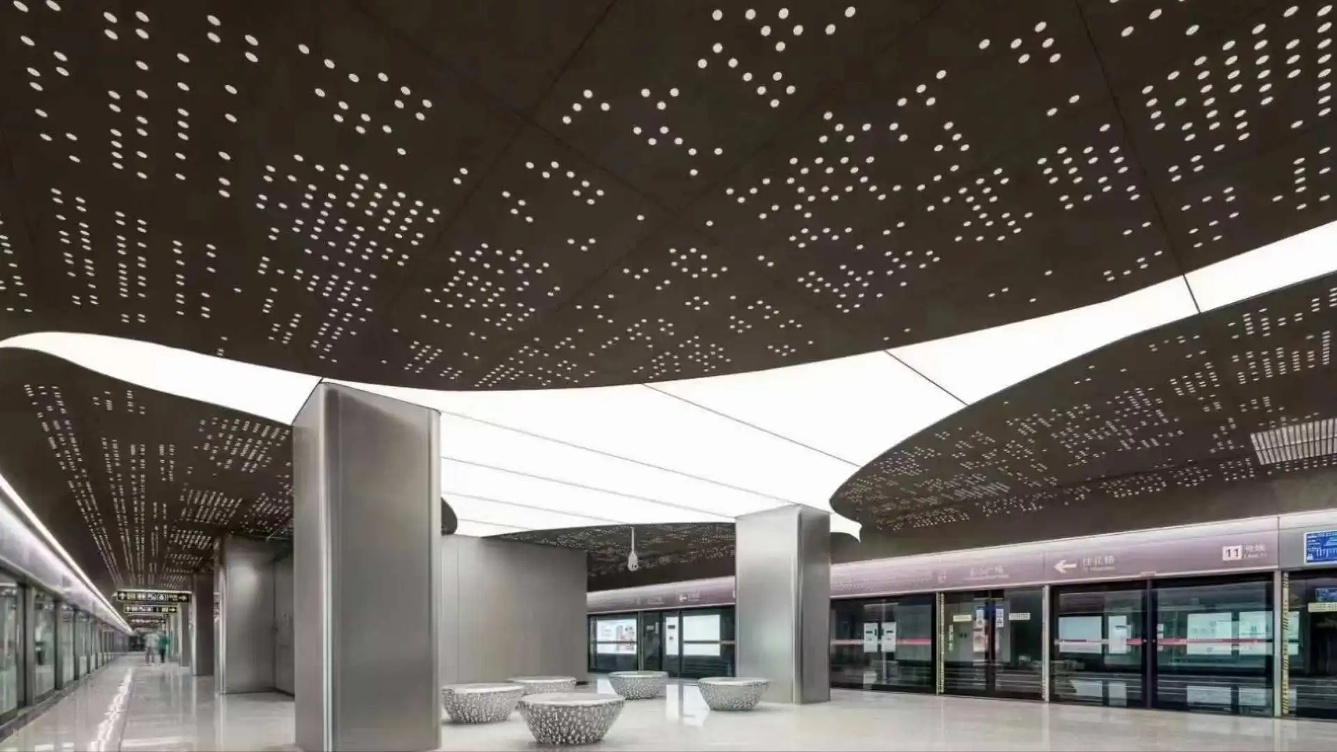 Metro station perforated aluminum ceiling with matched LED lighting effect, acoustic perforated aluminum panel ceiling for subway transit station