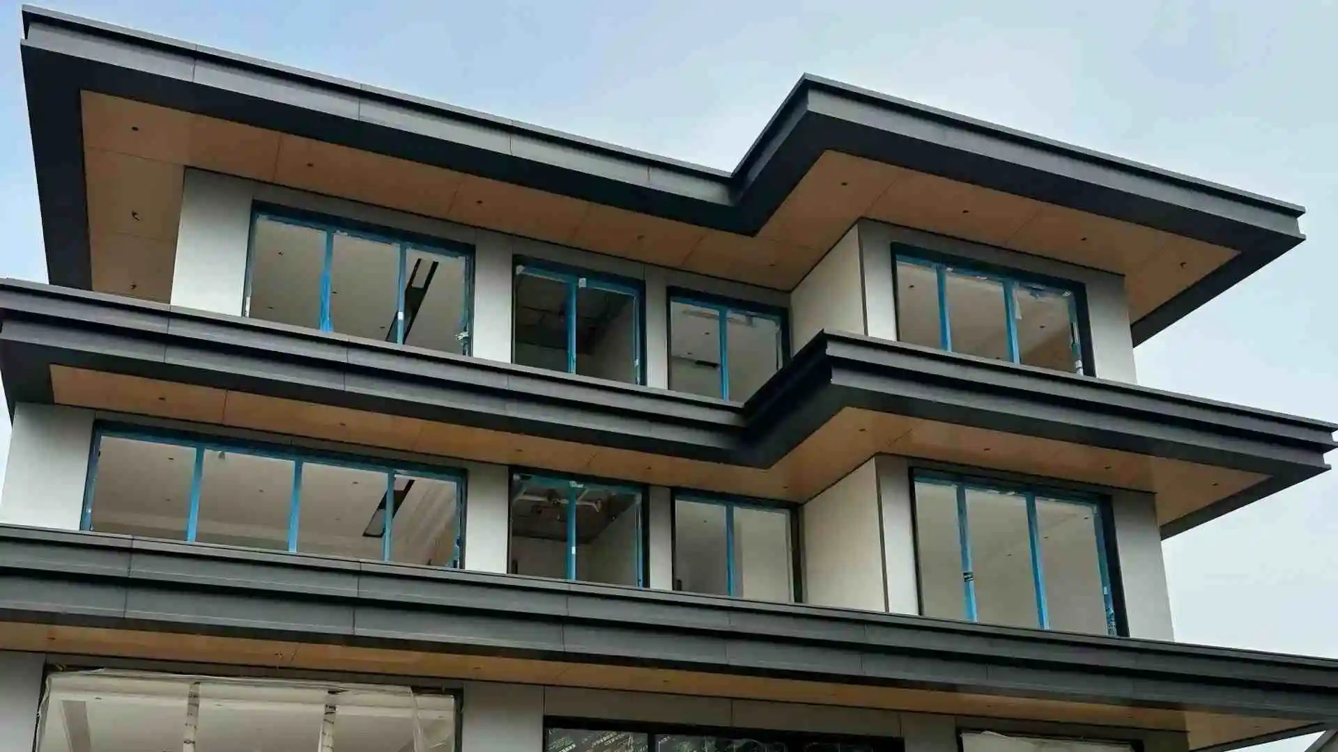 Aluminum alloy facade moulding for villa exterior decoration, custom villa aluminum trim lines