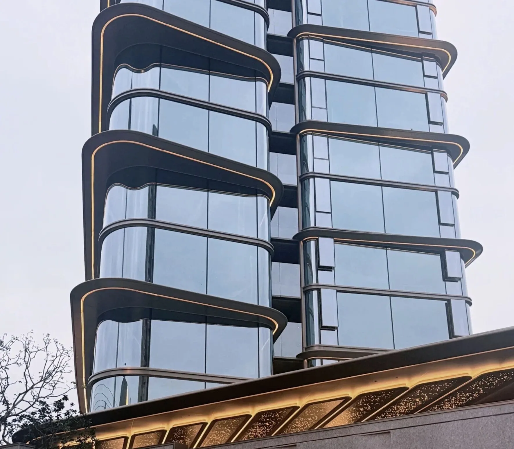 Rich layered effect, corrosion-resistant aluminium decorative line trim for ceiling and facade decoration
