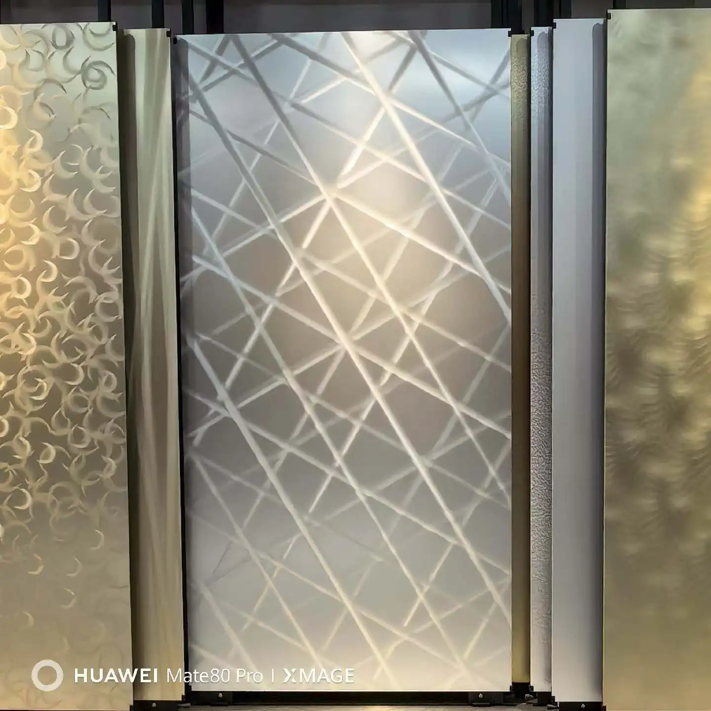 anodized aluminum veneer surface detail, anodic oxide film close-up anodized aluminum veneer surface detail, anodic oxide film close-up