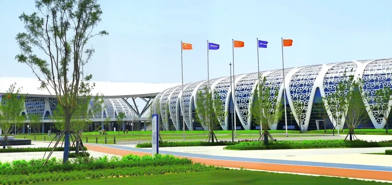 aluminum panels for the exterior walls of iconic buildings