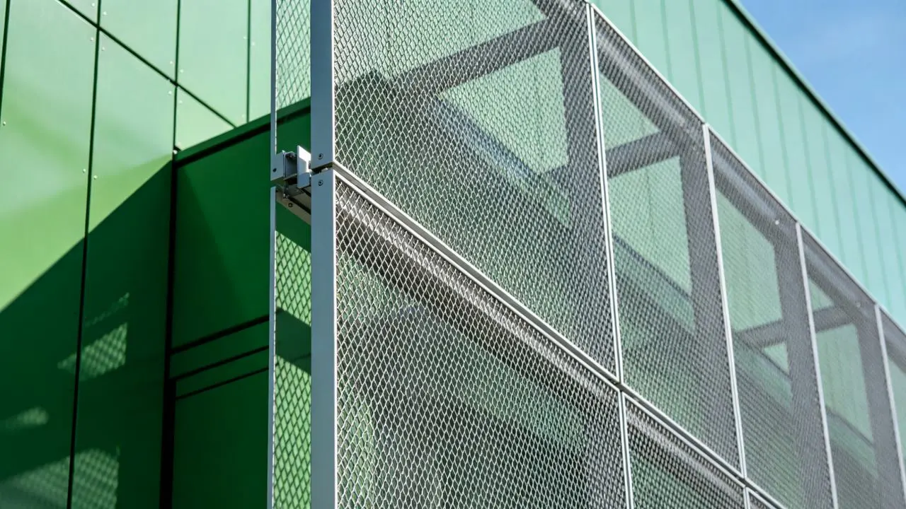 Expanded aluminum mesh