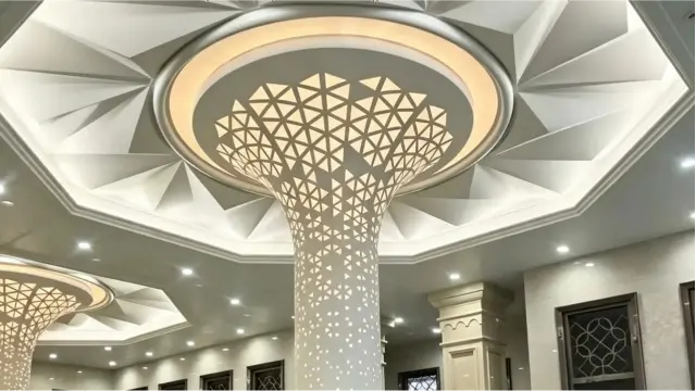 Double‑Curved Aluminum Veneer Column Cladding | Curved Aluminum Column Cover | Custom Column Panel for Metro/Hotel/Mall Double‑Curved Aluminum Veneer Column Cladding | Curved Aluminum Column Cover | Custom Column Panel for Metro/Hotel/Mall