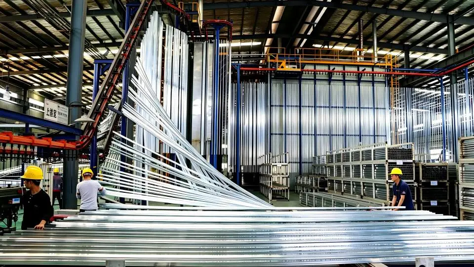 Fully‑automatic powder coating workshop for aluminum profile finishing