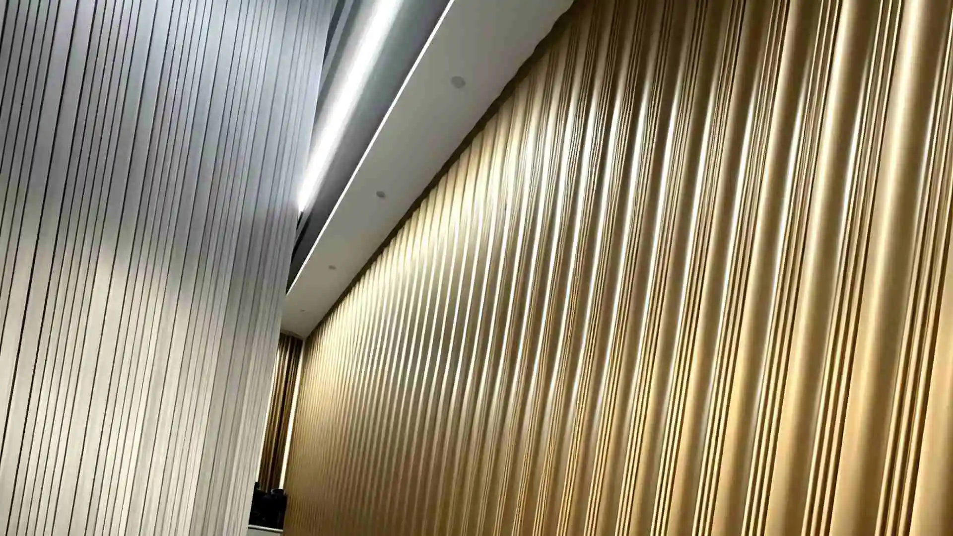 Irregular Wavy Aluminum Panel – Interior Installation Effect