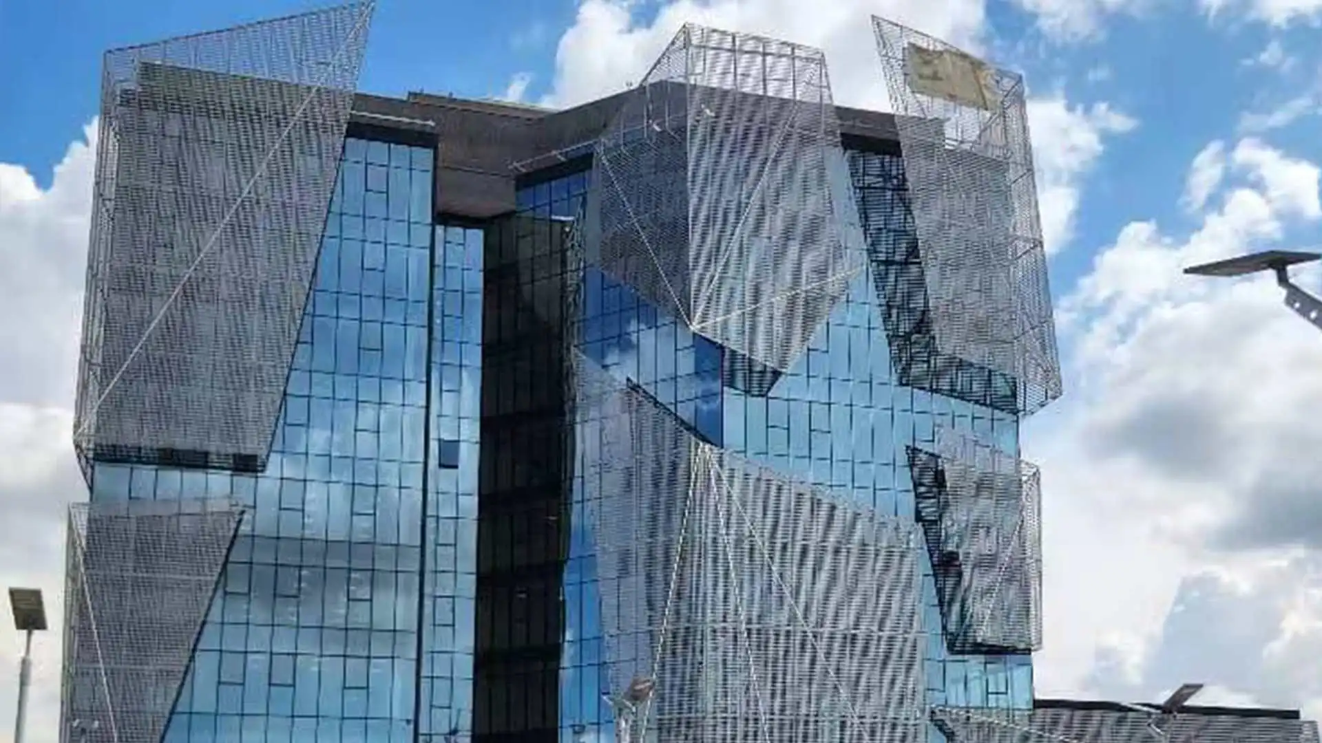 Indonesia exterior building secondary skin, perforated aluminum sunshade cladding with PVDF coating, tropical heat & salt resistance perforated aluminium panel