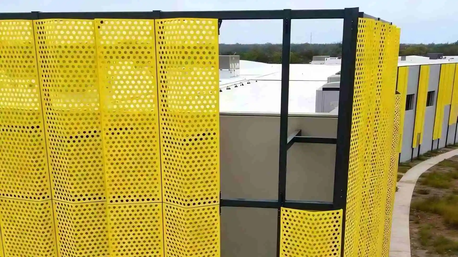 Bending folded perforated aluminium cladding, modern building exterior wall