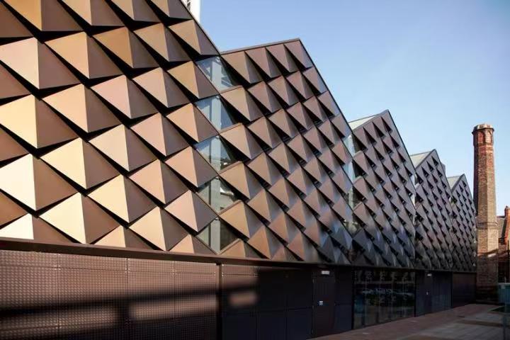 Application Cases of Aluminum Veneer Curtain Wall in Old Building Renovation