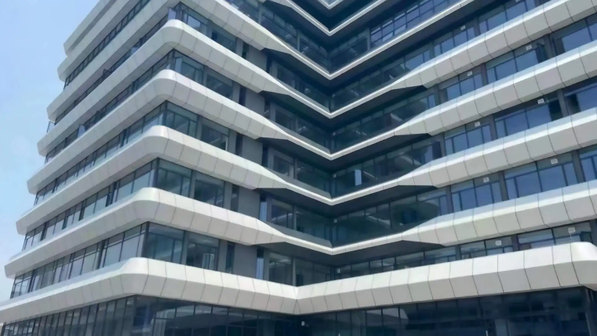 Real Project Construction Process of Exterior Aluminum Facade Panels – Standard Installation & Quality Control Guide