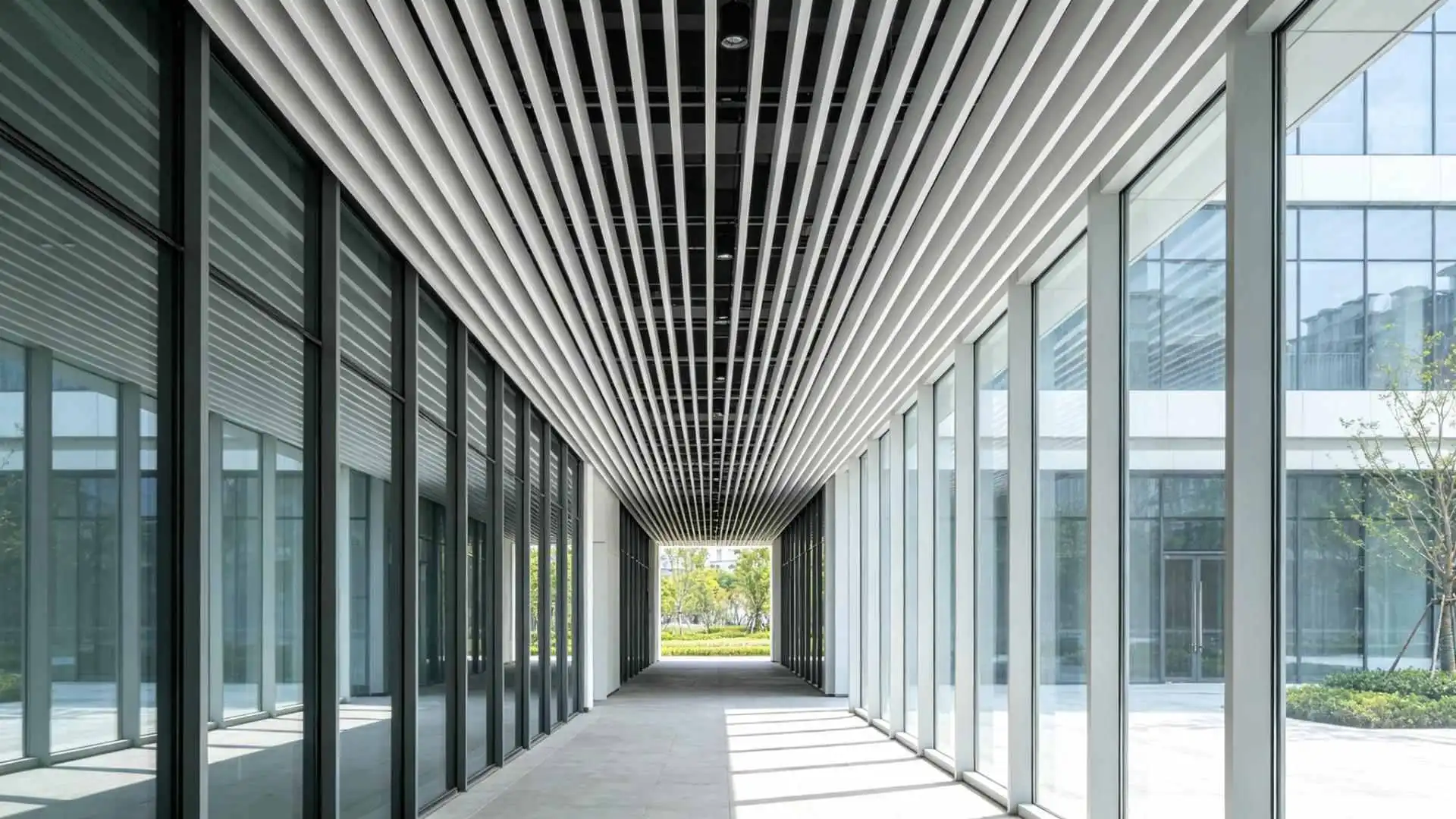 Ceiling Aluminum Baffles: Mainstream Choice Advantages for Public Space Ceiling Systems